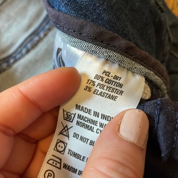 Levi’s 721 High Rise Skinny Jean - Picture 7 of 7